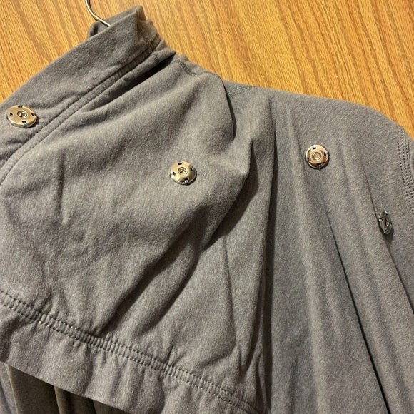 Lululemon Savasana wrap sweater size 10 - Picture 6 of 8